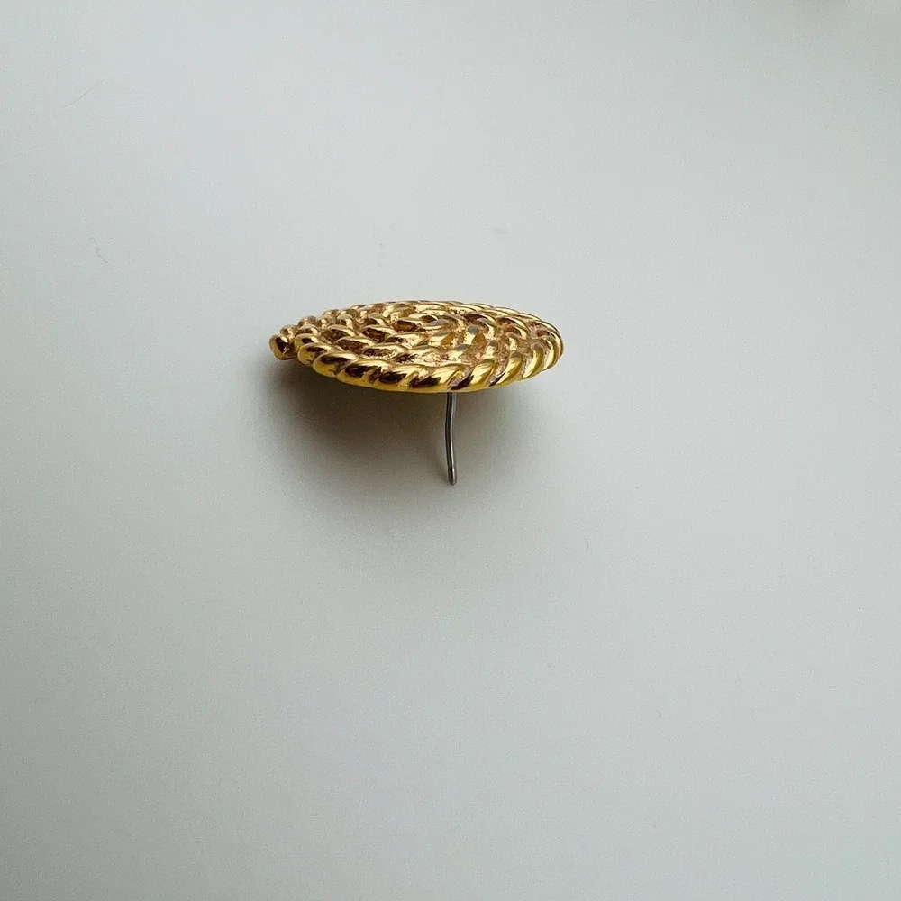 Vintage Gold Tone Rope Swirl Stud Earrings Round‎ Textured Classic Statement
